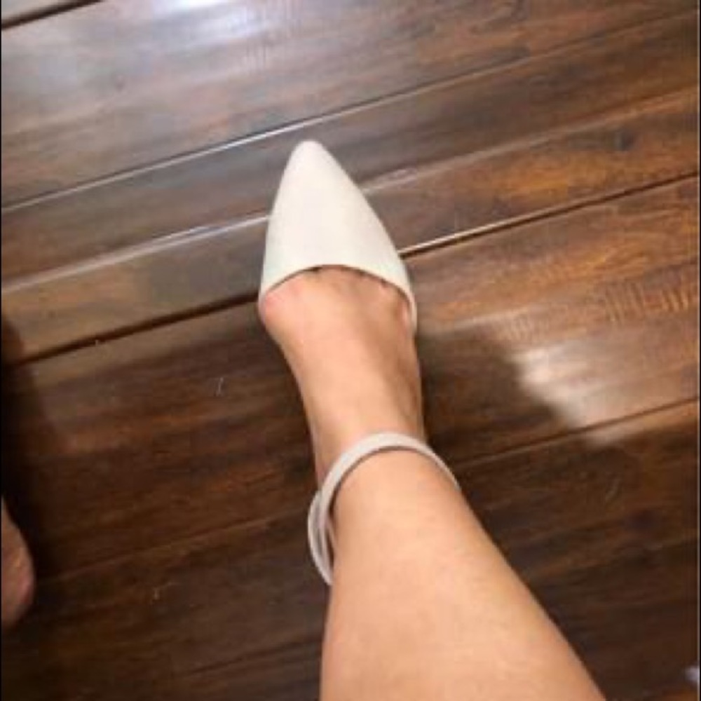 Heels - Picture 3 of 5